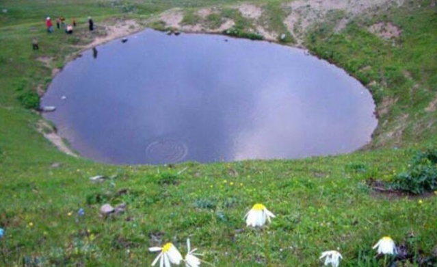 Yok olan 'Dipsiz Göl'e su verilmeye başlandı 28