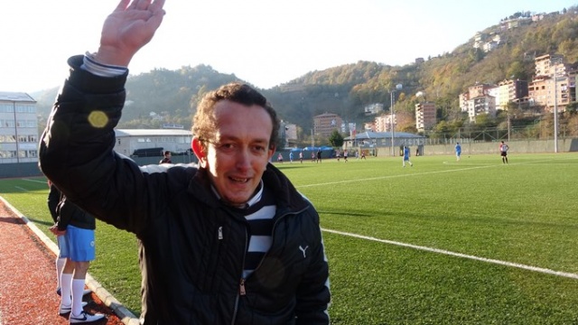 Trabzon'daki bu teknik direktör diğerlerinden çok farklı 6