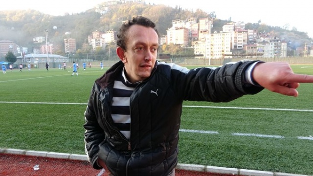 Trabzon'daki bu teknik direktör diğerlerinden çok farklı 12