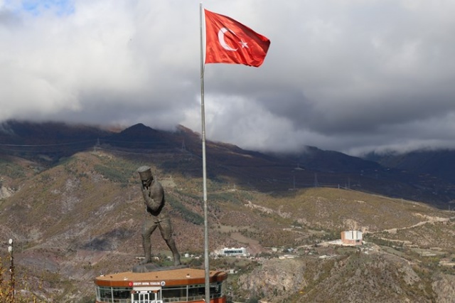 En büyük Atatürk heykeli müze oluyor 3