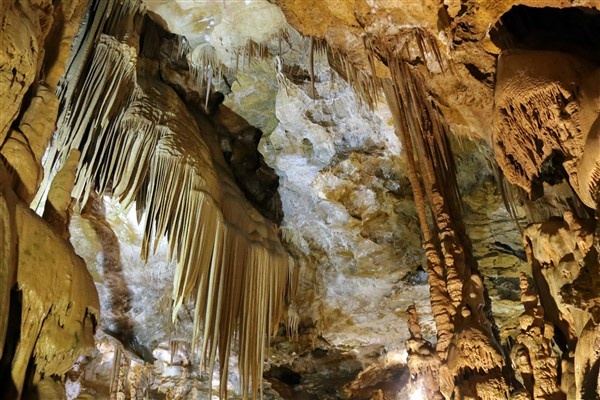 Gümüşhane'deki yer altı mağarasını 120 bin kişi ziyaret etti 7