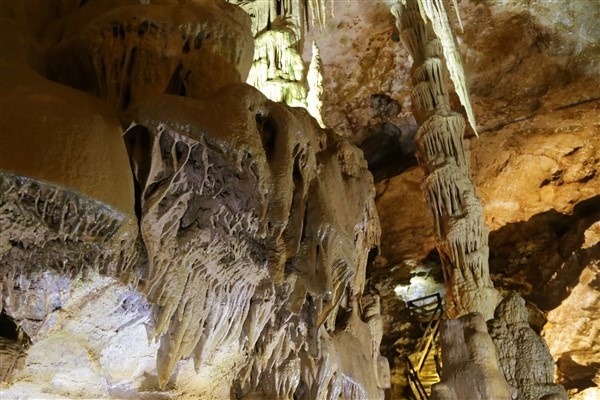 Gümüşhane'deki yer altı mağarasını 120 bin kişi ziyaret etti 13