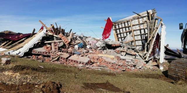 Trabzon’da yıkımlar sürüyor – 5 yapı daha… 6