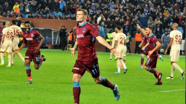Trabzonspor'u Sörloth taşıyor 6