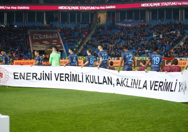 Trabzonspor sahasında Kayserispor ile karşılaştı. 28 Aralık 2018 16