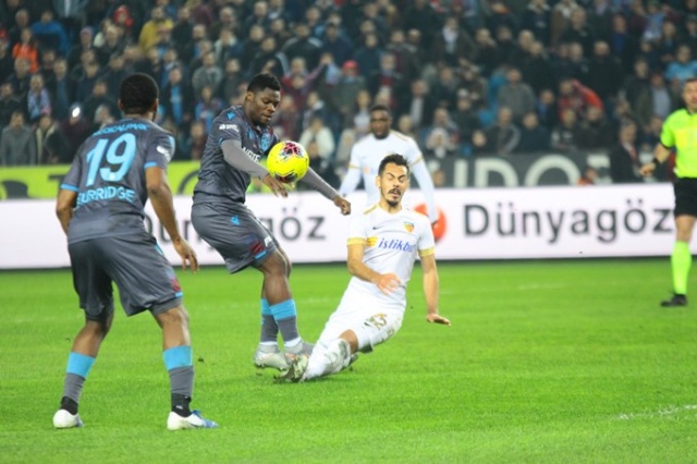 Trabzonspor sahasında Kayserispor ile karşılaştı. 28 Aralık 2018 82