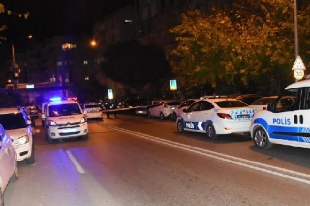 İzmir'de Kanlı pusu: 2 ölü 5