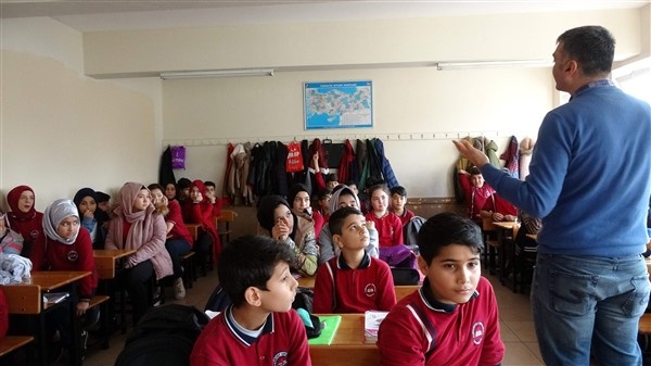 Trabzon'da Birleşmiş Milletler gibi okul 4