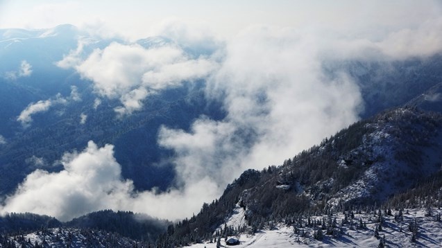 Trabzon yaylalarında kar manzaraları 2