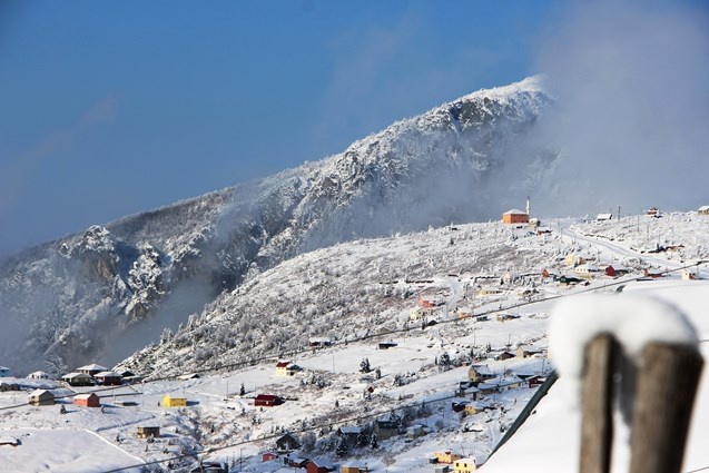 Trabzon yaylalarında kar manzaraları 11
