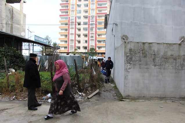 Trabzon'da bu bina sahipleri hapishane hayatı yaşıyor 12