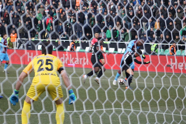 Denizlispor - Trabzonspor maçından kareler. 15 Eylül 2022 12