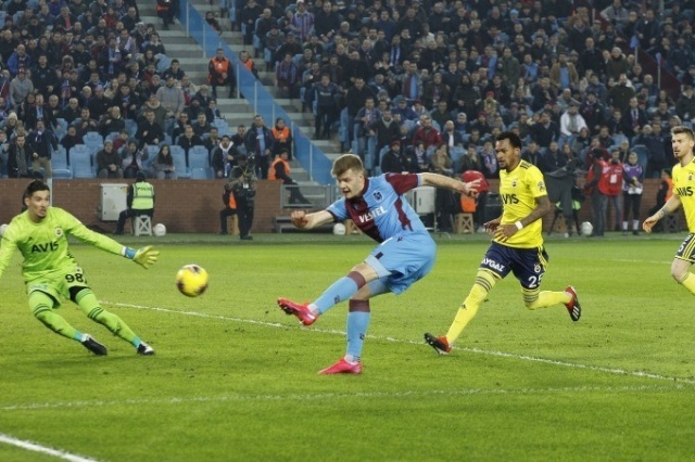 Trabzonspor'un golcüsü Alexander Sörloth durdurulamıyor. 4