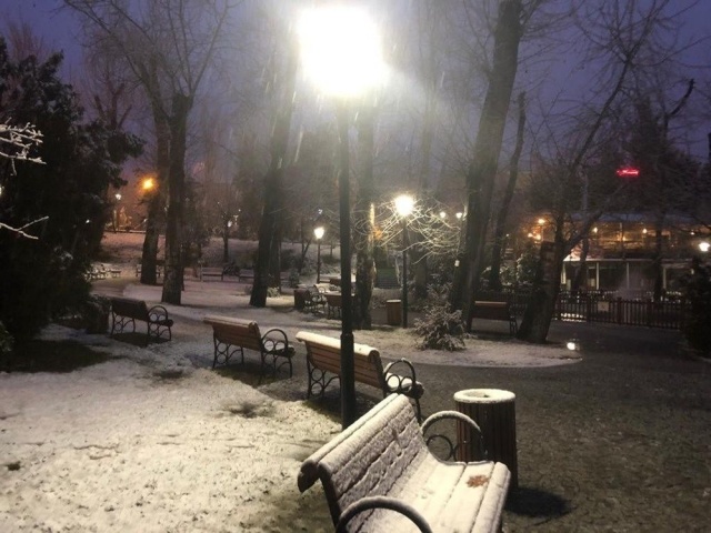 Ankaralılar güne kar yağışıyla uyandı! 12