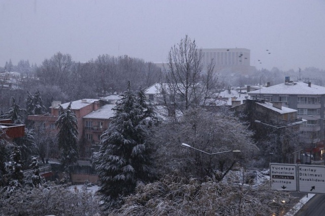 Ankaralılar güne kar yağışıyla uyandı! 11