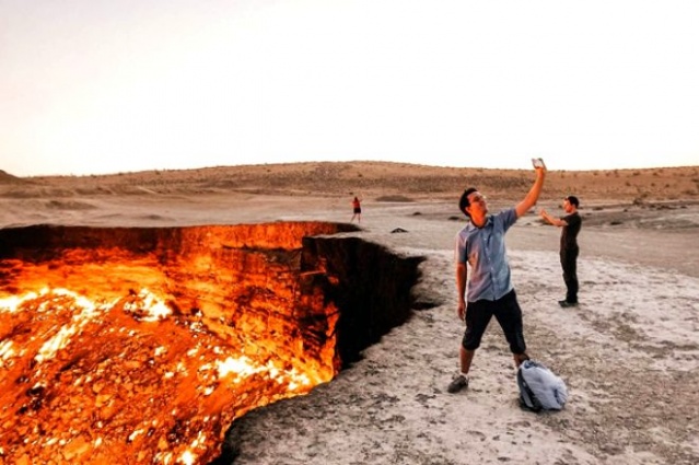 Türkmenistan'daki korkunç çukur 50 yıldır cayır cayır yanıyor, gören şaşıp kalıyor! 6