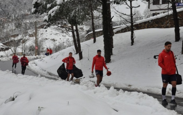 Sahalar karla kaplanınca Hekimoğlu Trabzon orada çalıştı 5