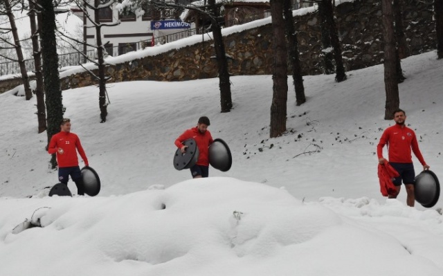 Sahalar karla kaplanınca Hekimoğlu Trabzon orada çalıştı 7