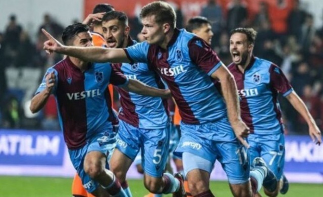 Trabzonspor'un muhtemel Sivas 11'i 3