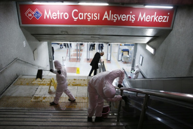 Başkentte metro ve Ankaray istasyonlarında "virüs" temizliği 12