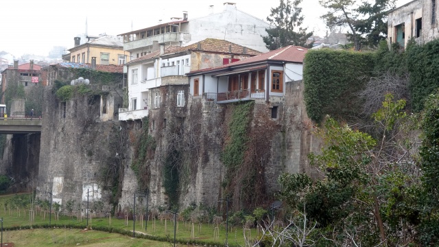 Trabzon kalesi yok olma tehditi altında 15