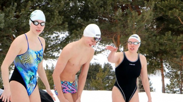 Alman yüzücüler, Palandöken'de karda kulaç atarak Avrupa Şampiyonası'na hazırlandı! 9