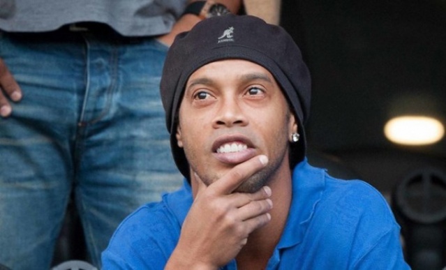 Efsane futbolcu Ronaldinho tutuklandı 8