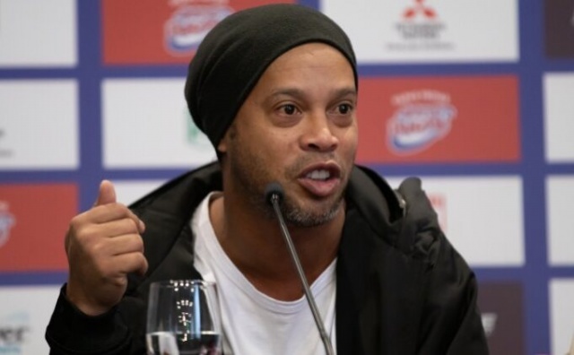 Efsane futbolcu Ronaldinho tutuklandı 4