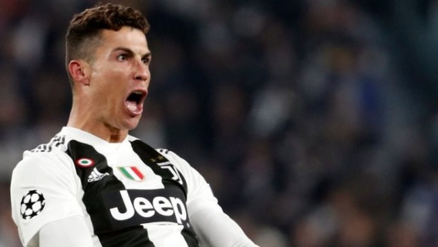 Cristiano Ronaldo'dan corona virüs kararı! İtalya'ya dönmüyor 2