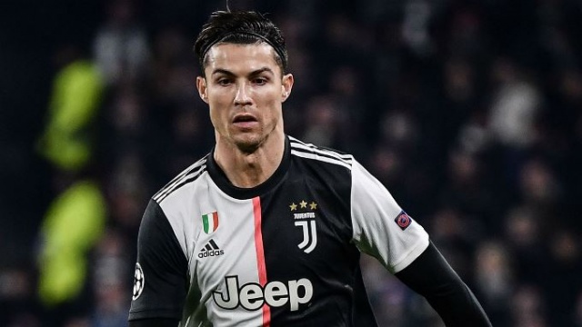 Cristiano Ronaldo'dan corona virüs kararı! İtalya'ya dönmüyor 1