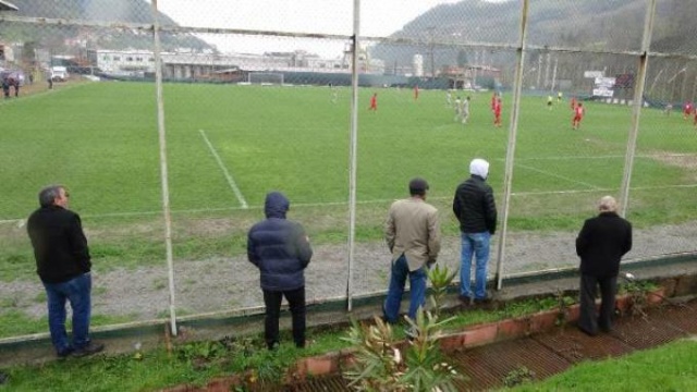 Stada giremeyen Trabzonlu taraftarlar çözümü böyle buldu 5