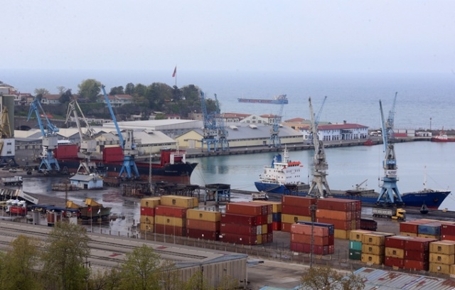 Trabzon Limanı sondaj gemisini bekliyor 10