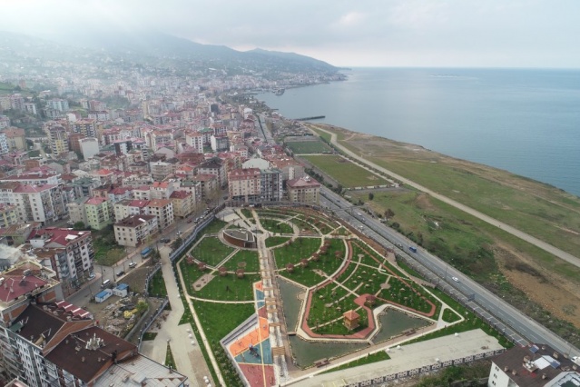 Trabzon'un deniz manzaralı Millet Bahçesi tamamlandı 5