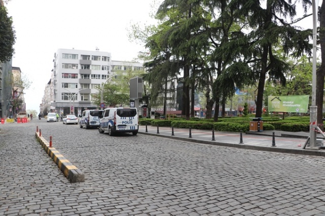 Kısıtlamanın 2.gününde Trabzon'da sokaklar boş kaldı 8