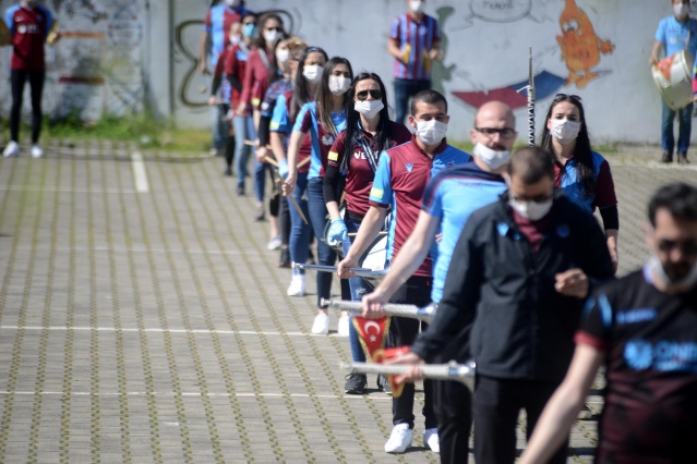 Trabzon'da her yaştan mezun bir araya geldi bando takımı kurdu 13