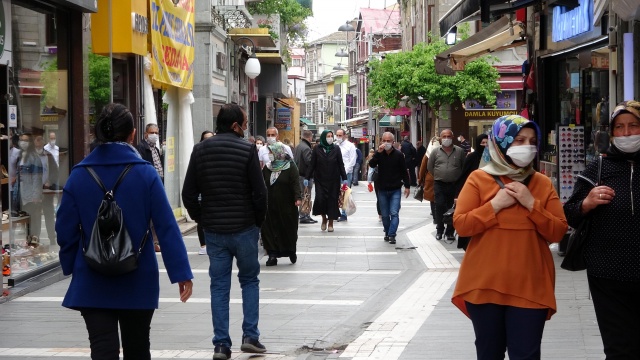 Trabzon'da sosyal mesafe ihlali sürüyor 2