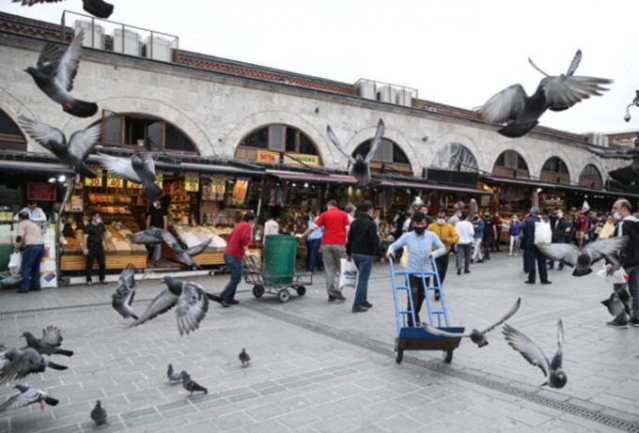 Bayram alışverişi yapacaklar dikkat! Yarın saat 17:00 son 11