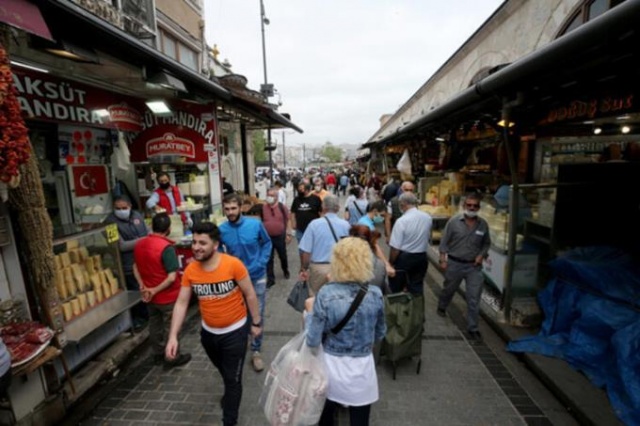 Bayram alışverişi yapacaklar dikkat! Yarın saat 17:00 son 37