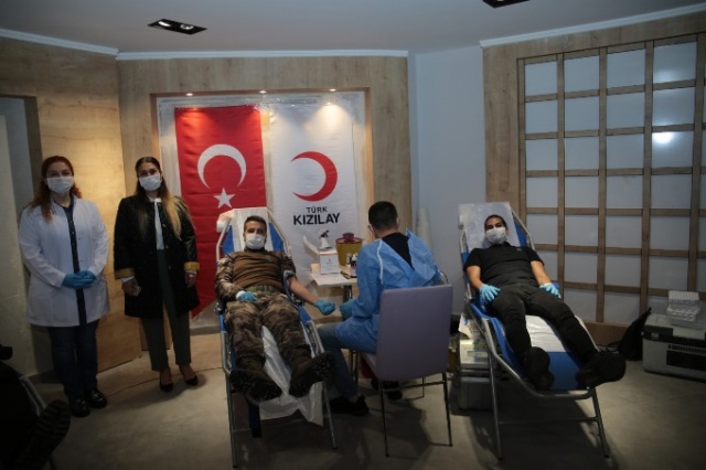 Trabzon Emniyeti'nden kan bağışı 13