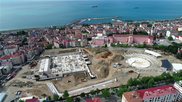 Trabzon'da Millet Bahçesi'nin açılış tarihi belli oldu 15