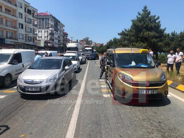 Trabzon’da zincirleme kaza! 4 araç birbirine girdi. Foto Haber. 7