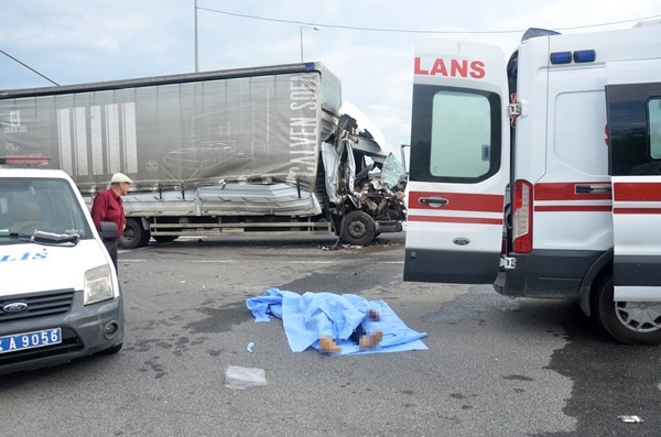 Trabzon'a gelirken kaza! 1 ölü 1 yaralı. Foto Haber. 2