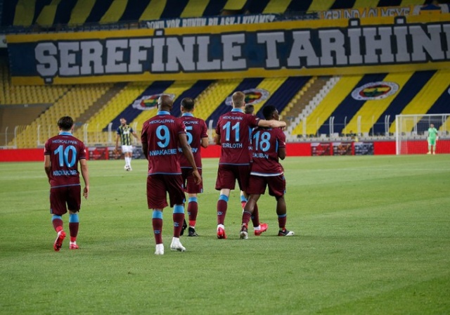 Erman Özgür Trabzonspor'un şifresini verdi: Tansiyon yükseltmeden oynuyorlar. Foto Haber. 8