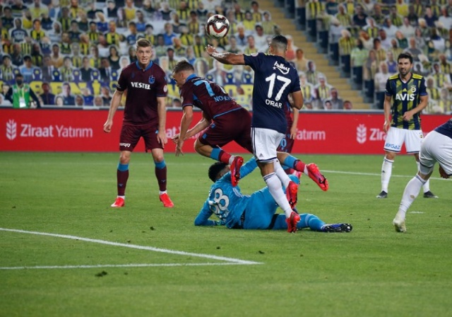 Erman Özgür Trabzonspor'un şifresini verdi: Tansiyon yükseltmeden oynuyorlar. Foto Haber. 6