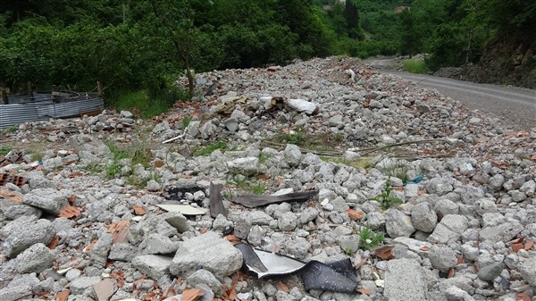 Trabzon'da selin vurduğu Çamlıktepe yaralarının sarılmasını bekliyor 14