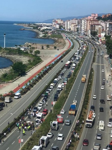 Trabzon Plakalı araç Rize'de kaza yaptı! Baba ve oğlu hayatını kaybetti. Foto Haber. 8