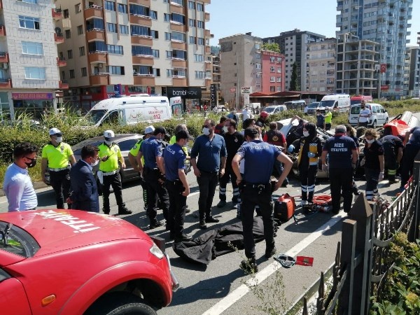 Trabzon Plakalı araç Rize'de kaza yaptı! Baba ve oğlu hayatını kaybetti 2