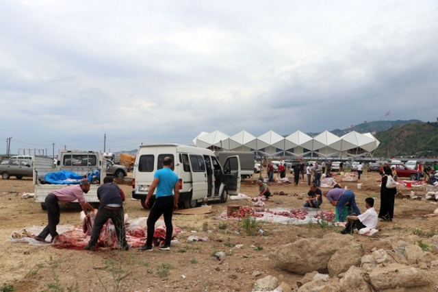 Trabzon'da kurban pazarında yoğunluk 4