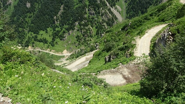 Trabzon'daki dünyanın en tehlikeli yolu ulaşıma açılmayı bekliyor 5