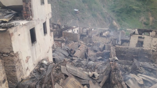 Dokumacılar köyünde çıkan yangının ardından yaralar sarılmaya çalışılıyor 4